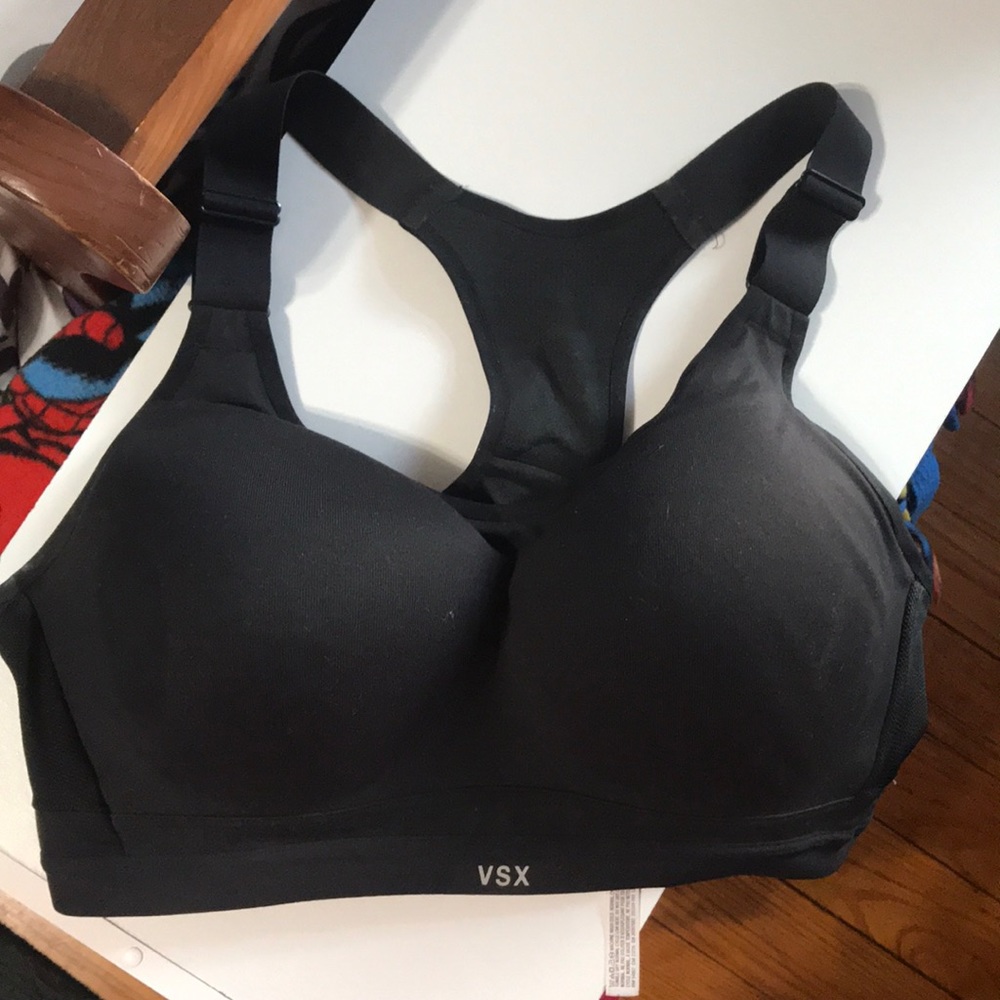 black VS sports bra